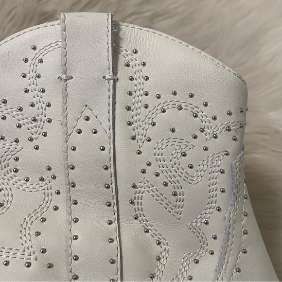 Dolce Vita White Leather Solow Studded Western Booties Cowboy Boots Western - Picture 5 of 10
